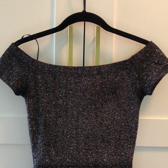 Windsor high low off the shoulder shimmer dress XS-S - Picture 2 of 6